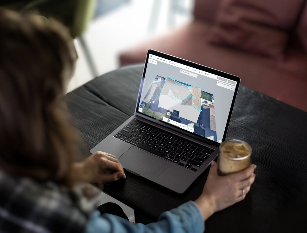 واجهة تصميم SurgePV لمركّبي الطاقة الشمسية